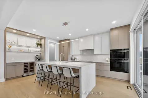 17 Arsenault Crescent Pelham ON L0S 1E1