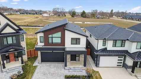 17 Arsenault Crescent Pelham ON L0S 1E1
