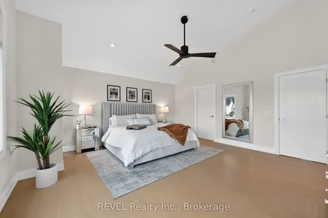 17 Arsenault Crescent Pelham ON L0S 1E1