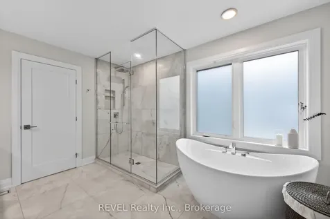 17 Arsenault Crescent Pelham ON L0S 1E1