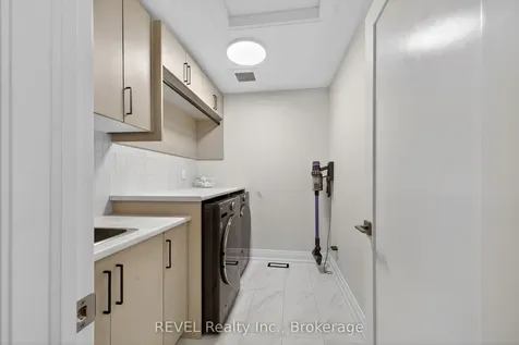 17 Arsenault Crescent Pelham ON L0S 1E1