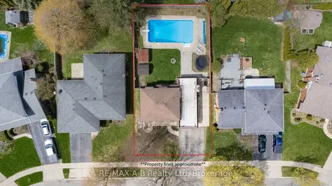 90 Windemere Crescent Stratford ON N5A 6B1