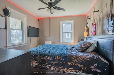 149 Oakwood Street Port Colborne ON L3K 5G5