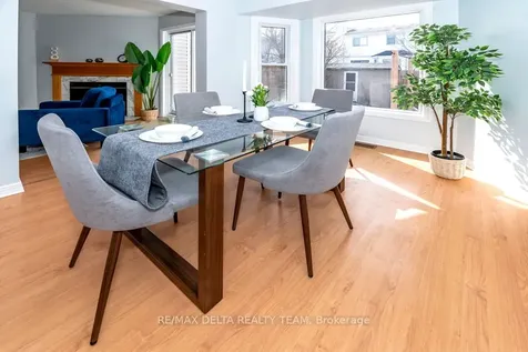 137 Bridlewood Drive S Kanata ON K2M 2G6