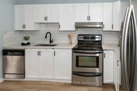 137 Bridlewood Drive S Kanata ON K2M 2G6
