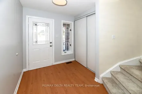 137 Bridlewood Drive S Kanata ON K2M 2G6