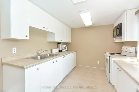 625 St David Street S Centre Wellington ON N1M 0A8