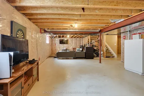 209 Mission Trail Crescent Kanata ON K2T 0H7