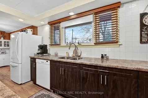 700 Lakeside Road Fort Erie ON L2A 4Y5