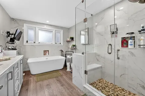 700 Lakeside Road Fort Erie ON L2A 4Y5