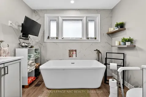 700 Lakeside Road Fort Erie ON L2A 4Y5
