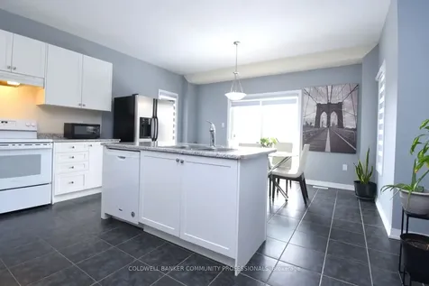 1 Burrows Court Kawartha Lakes ON K9V 0J3
