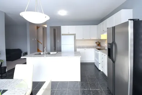 1 Burrows Court Kawartha Lakes ON K9V 0J3