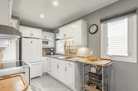 72 Bayswater Street Woodstock ON N4S 5K3
