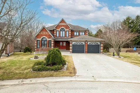 8 Claire Court Strathroy-caradoc ON N7G 4C8