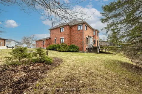 8 Claire Court Strathroy-caradoc ON N7G 4C8