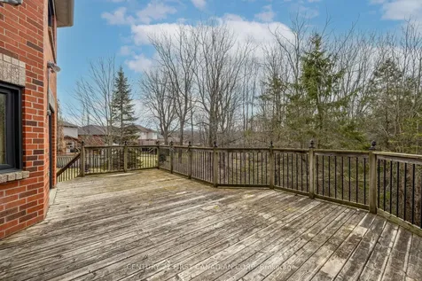 8 Claire Court Strathroy-caradoc ON N7G 4C8