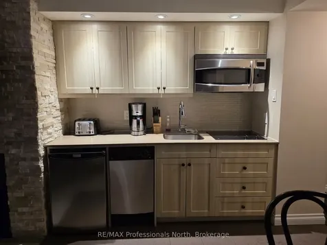 1235 Deerhurst Drive Huntsville ON P1H 2E8