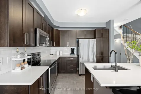630 Moorpark Avenue Kanata ON K2M 0H8