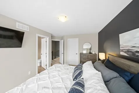 630 Moorpark Avenue Kanata ON K2M 0H8