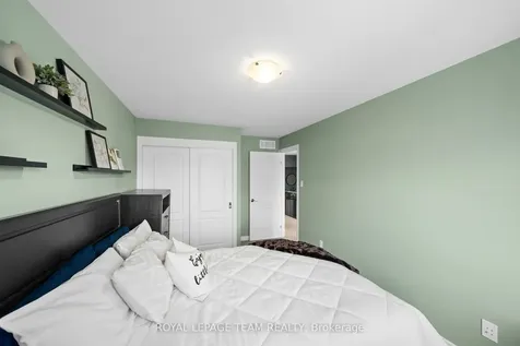 630 Moorpark Avenue Kanata ON K2M 0H8