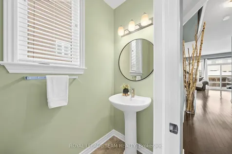 630 Moorpark Avenue Kanata ON K2M 0H8