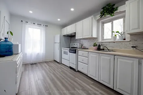 115 Dufferin Avenue Quinte West ON K8V 5E2