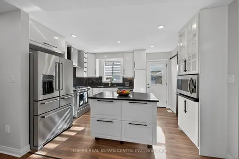 36 Longview Court Hamilton ON L0R 1W0