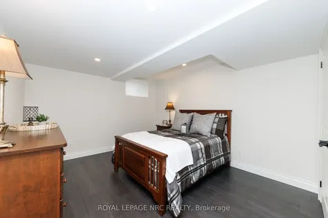 68 Paradise Grove Niagara-on-the-lake ON L0S 1T0
