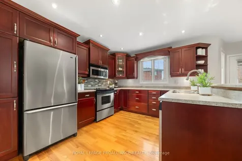 8 Linden Lane Belleville ON K8N 5W9