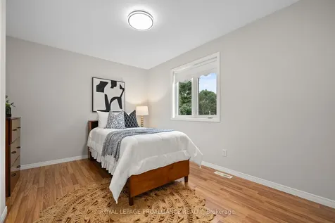 8 Linden Lane Belleville ON K8N 5W9