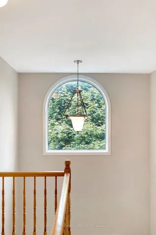 8 Linden Lane Belleville ON K8N 5W9