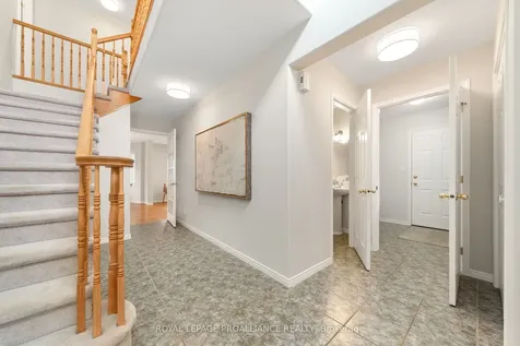 8 Linden Lane Belleville ON K8N 5W9