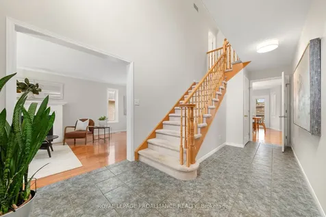 8 Linden Lane Belleville ON K8N 5W9