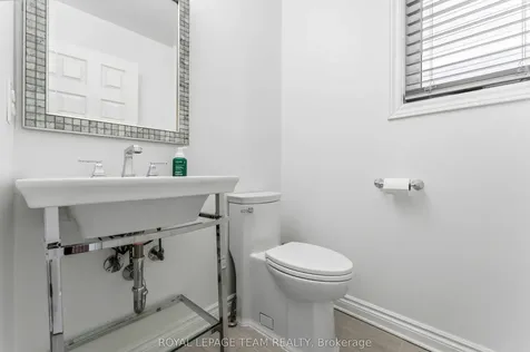 27 Highmont Court Kanata ON K2T 1B3