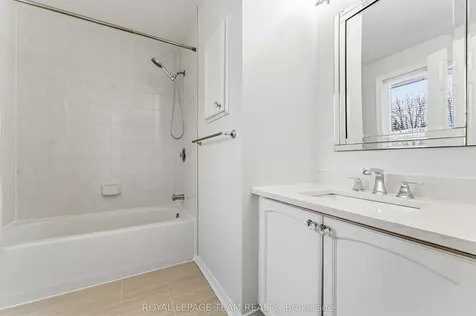 27 Highmont Court Kanata ON K2T 1B3