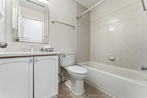 27 Highmont Court Kanata ON K2T 1B3