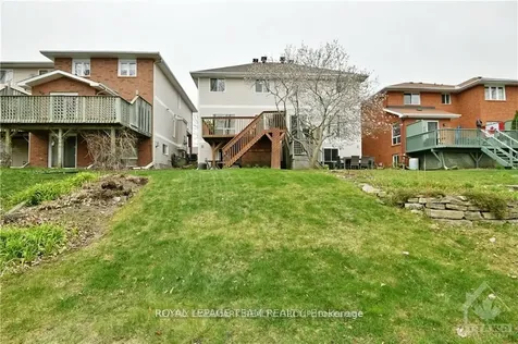 27 Highmont Court Kanata ON K2T 1B3