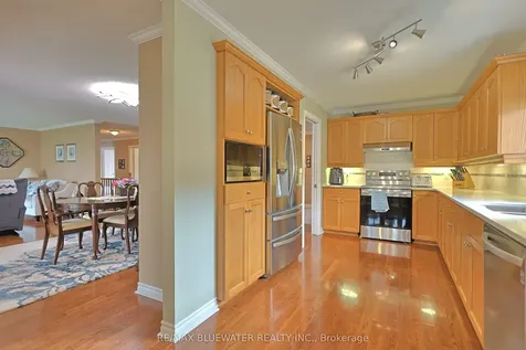 365 Station Street North Middlesex ON N0M 2K0