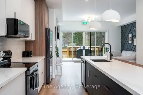 145 Kandahar Lane Blue Mountains ON L9Y 0N3
