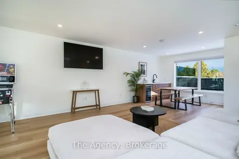 145 Kandahar Lane Blue Mountains ON L9Y 0N3