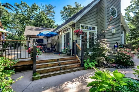 9941 Nipigon Street Lambton Shores ON N0M 2L0
