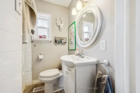 156 Wellington Street N Kitchener ON N2H 5K1