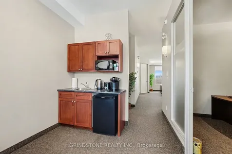 300 Terry Fox Drive Kanata ON K2K 0E3