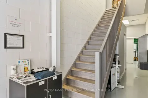 70 Monarch Road Guelph ON N1K 1S3
