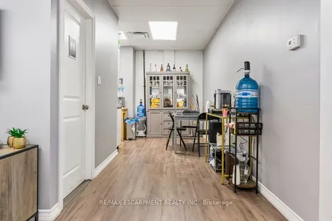 70 Monarch Road Guelph ON N1K 1S3