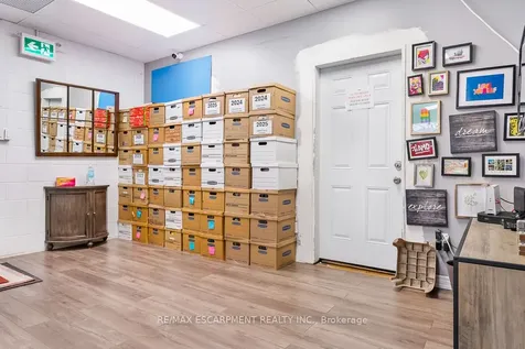 70 Monarch Road Guelph ON N1K 1S3