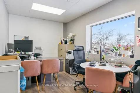 70 Monarch Road Guelph ON N1K 1S3