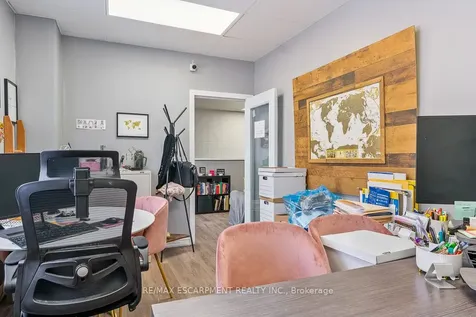 70 Monarch Road Guelph ON N1K 1S3