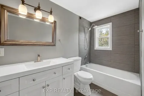 60 Elmsdale Drive Kitchener ON N2E 2G4